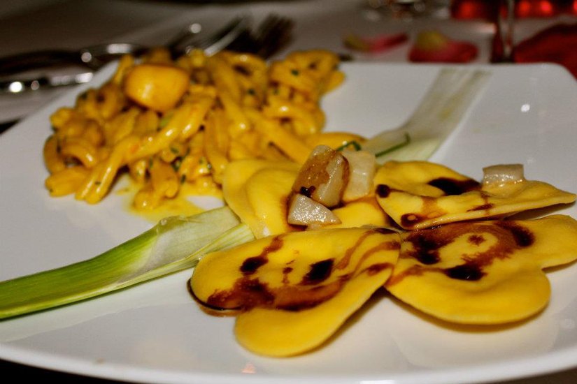 Pasta fresca condita con aceto balsamico al ristorante Il Correggio