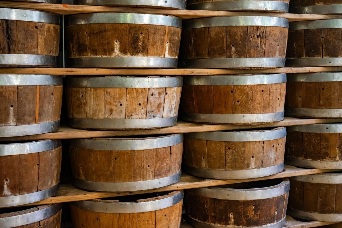 Botti di legno per l’invecchiamento dell’aceto balsamico